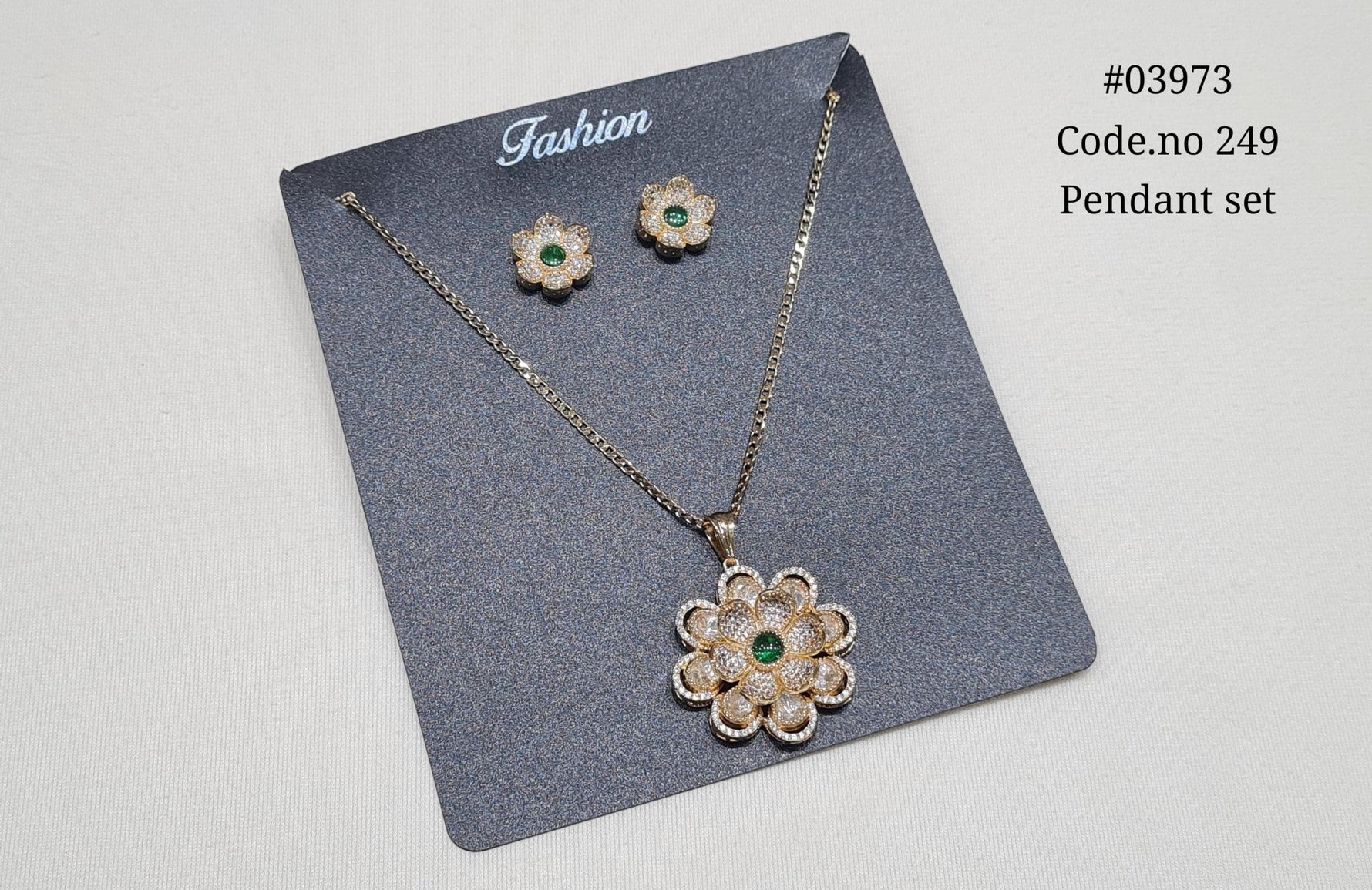 Kundan Pendant 03973 - KRISHNA'S SWETA JEWELLERY