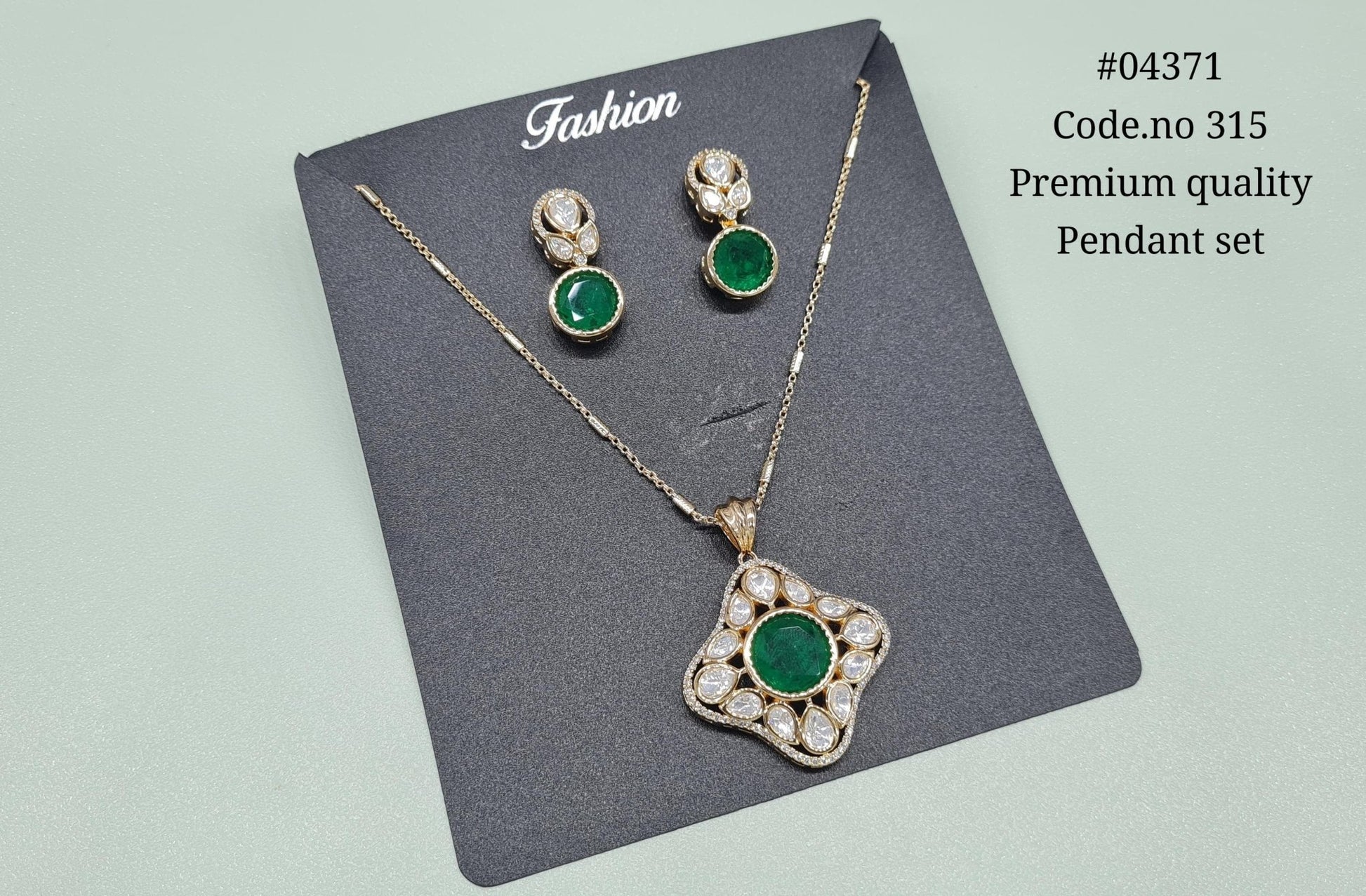 Kundan Pendant 04371 - KRISHNA'S SWETA JEWELLERY