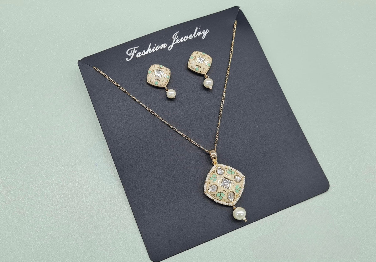 Kundan Pendant 08702 - KRISHNA'S SWETA JEWELLERY