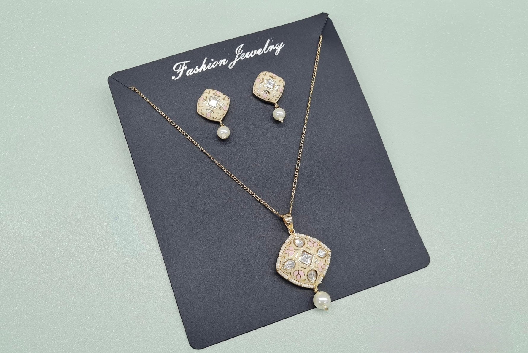 Kundan Pendant 08702 - KRISHNA'S SWETA JEWELLERY