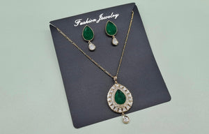 Kundan Pendant 08705 - KRISHNA'S SWETA JEWELLERY