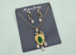 Kundan Pendant 11239 - KRISHNA'S SWETA JEWELLERY