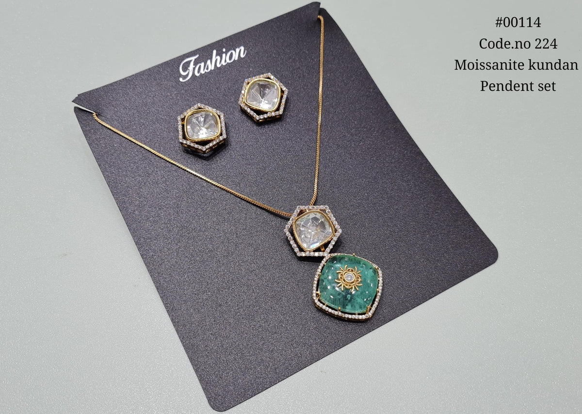 Kundan Pendant set 00114 - KRISHNA'S SWETA JEWELLERY