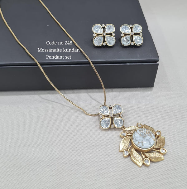 Kundan Pendant Set 00120 - KRISHNA'S SWETA JEWELLERY