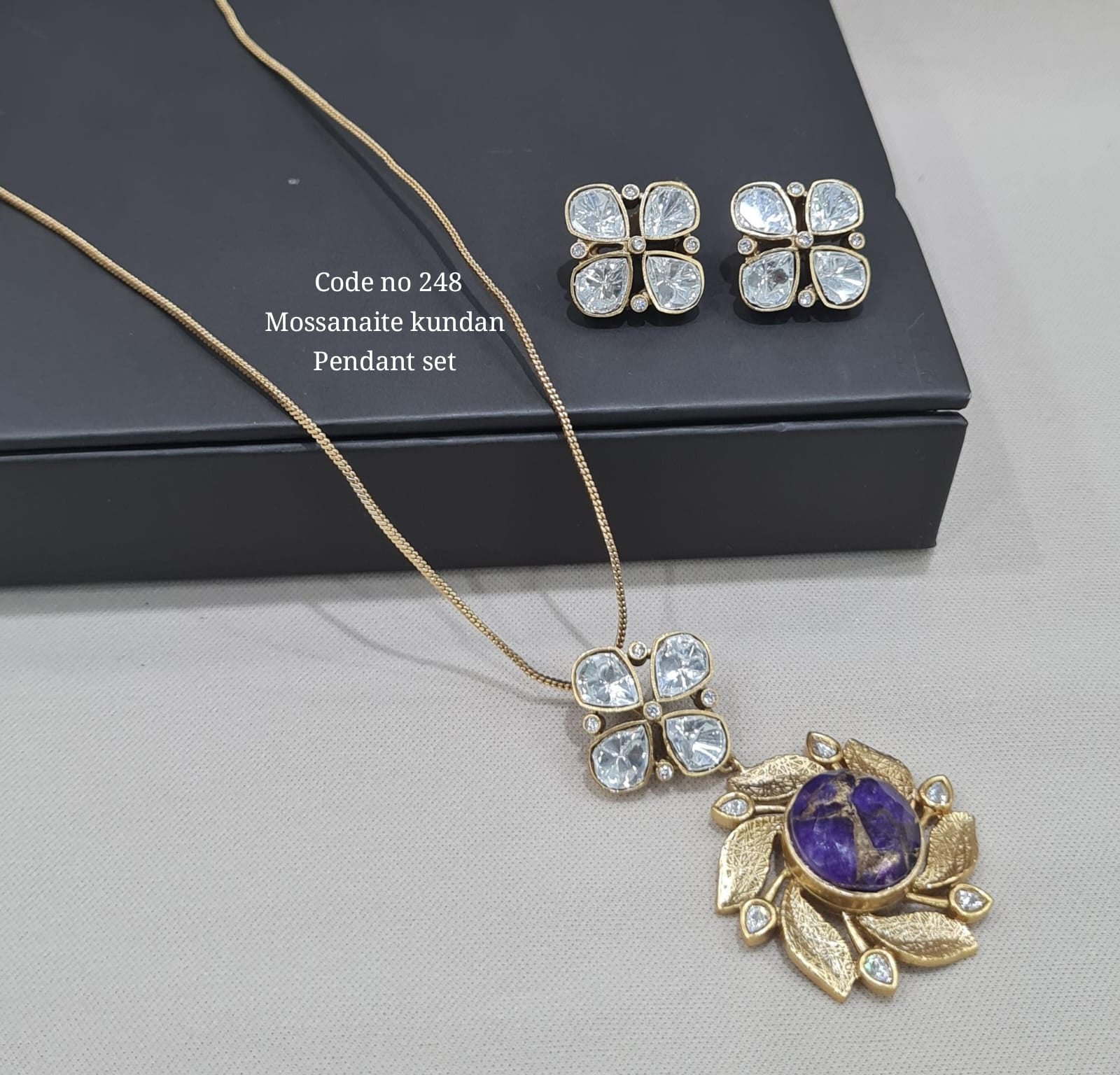 Kundan Pendant Set 00120 - KRISHNA'S SWETA JEWELLERY