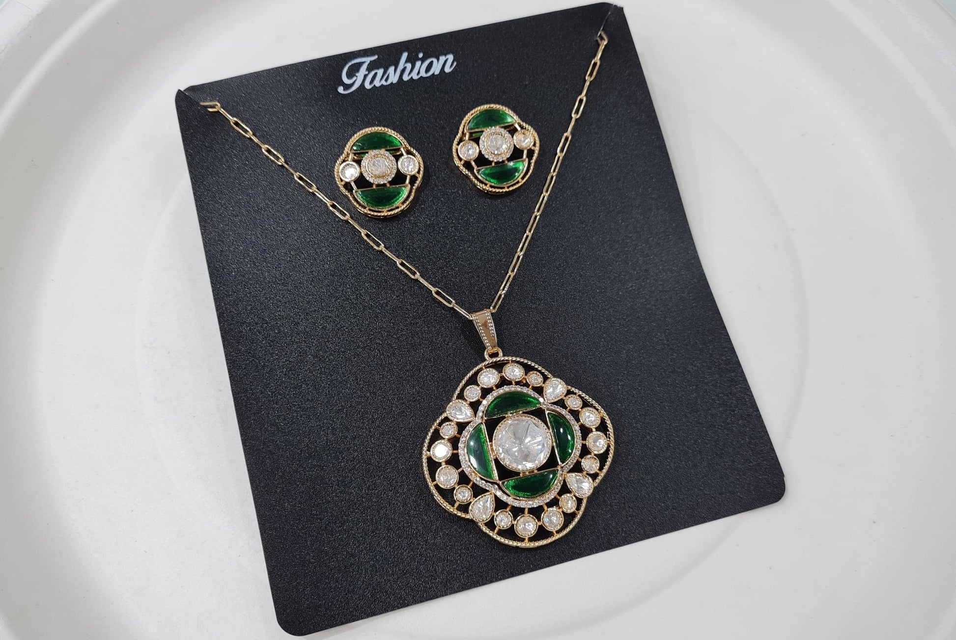Kundan pendant set 00538 - KRISHNA'S SWETA JEWELLERY