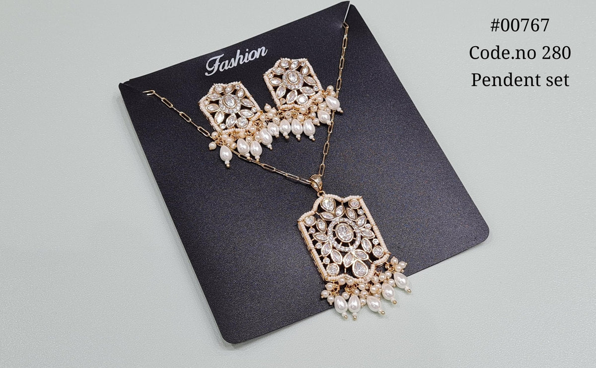 Kundan pendant set 00767 - KRISHNA'S SWETA JEWELLERY