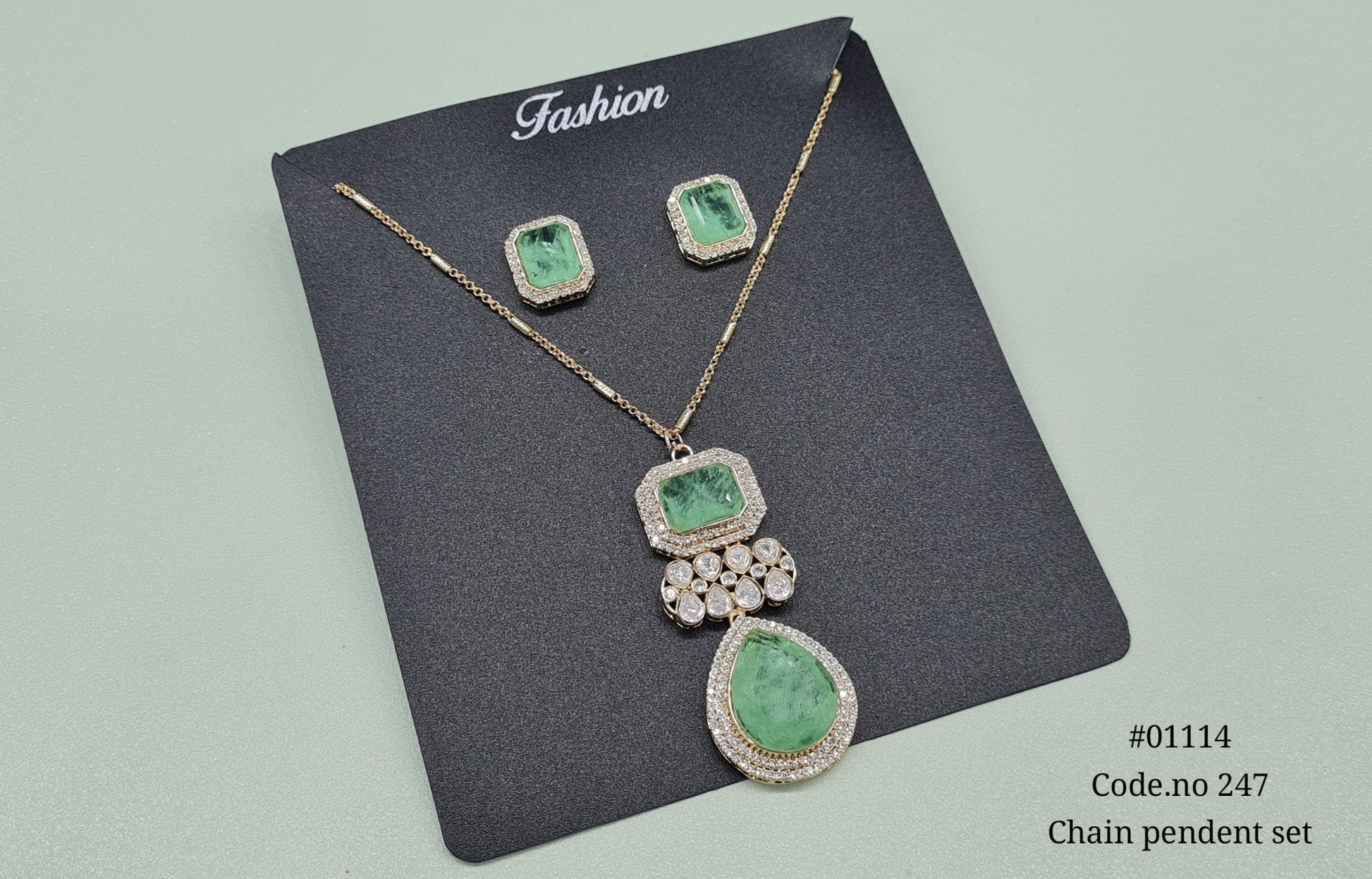 Kundan Pendant Set 01114 - KRISHNA'S SWETA JEWELLERY