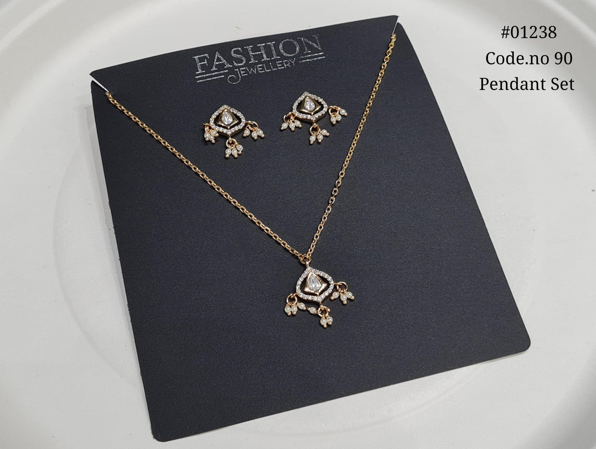 Kundan Pendant Set 01238 - KRISHNA'S SWETA JEWELLERY