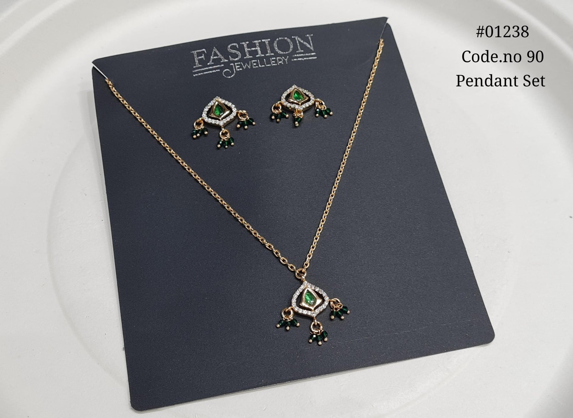 Kundan Pendant Set 01238 - KRISHNA'S SWETA JEWELLERY