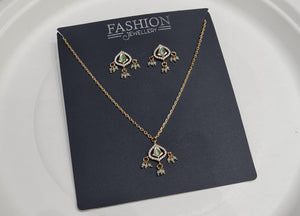 Kundan Pendant Set 01238 - KRISHNA'S SWETA JEWELLERY