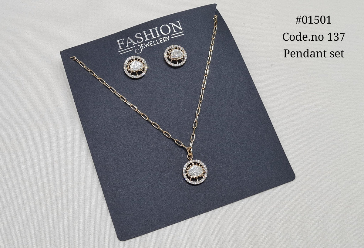 Kundan pendant set 01501 - KRISHNA'S SWETA JEWELLERY