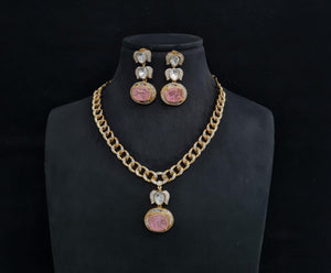 Kundan pendant set 01781 - KRISHNA'S SWETA JEWELLERY