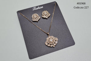 Kundan Pendant set 01968 - KRISHNA'S SWETA JEWELLERY
