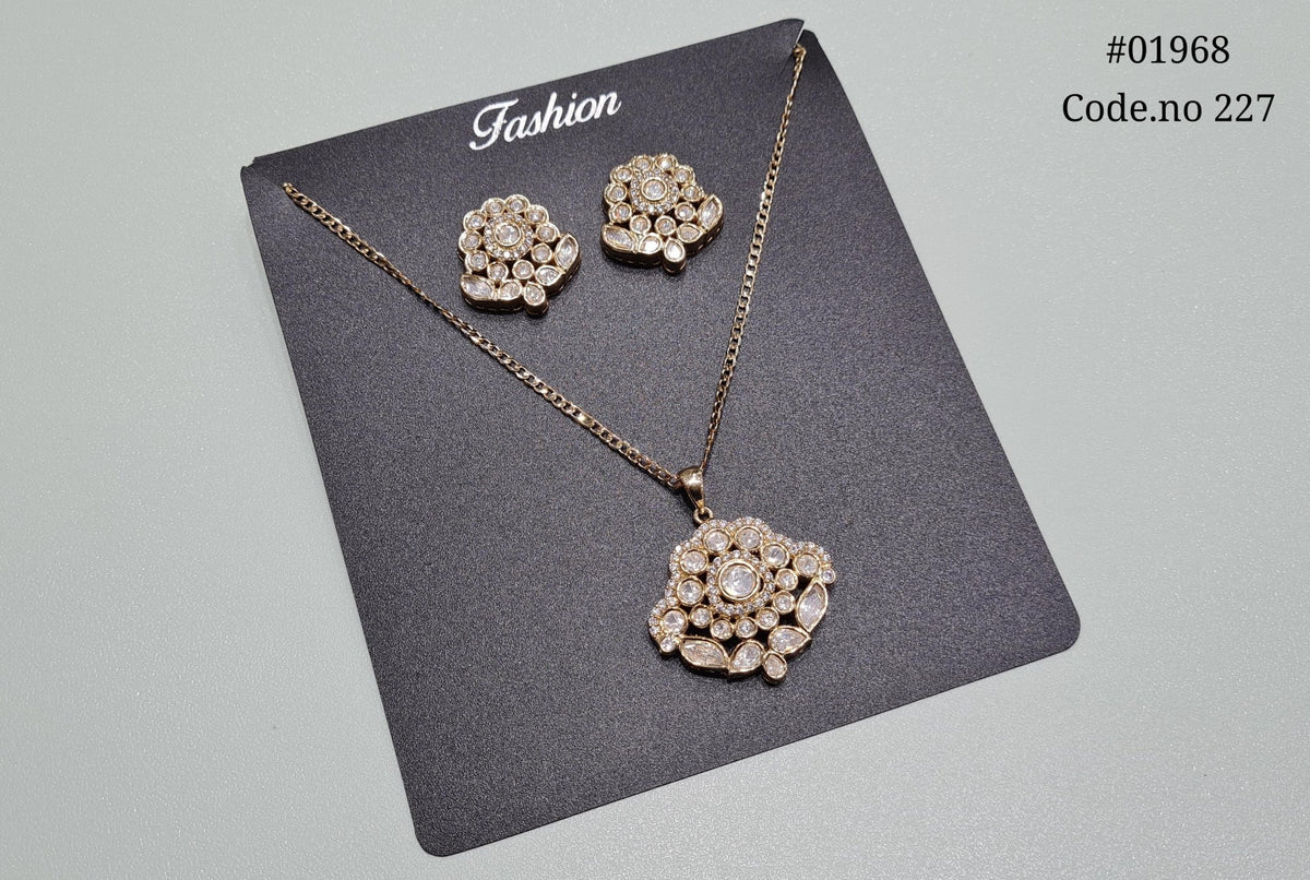 Kundan Pendant set 01968 - KRISHNA'S SWETA JEWELLERY