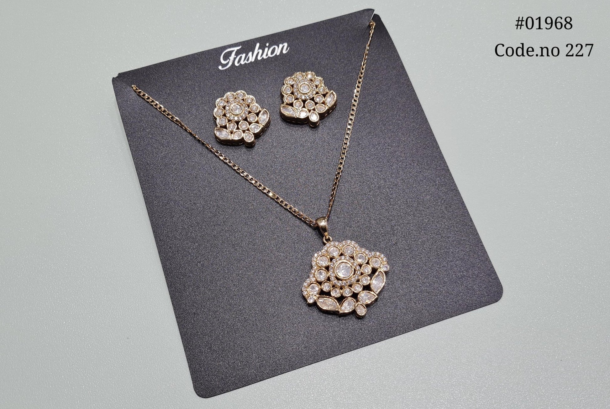 Kundan Pendant set 01968 - KRISHNA'S SWETA JEWELLERY