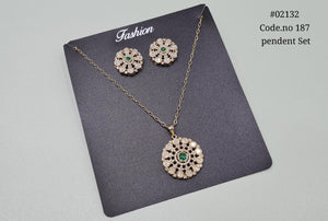Kundan pendant set 02132 - KRISHNA'S SWETA JEWELLERY