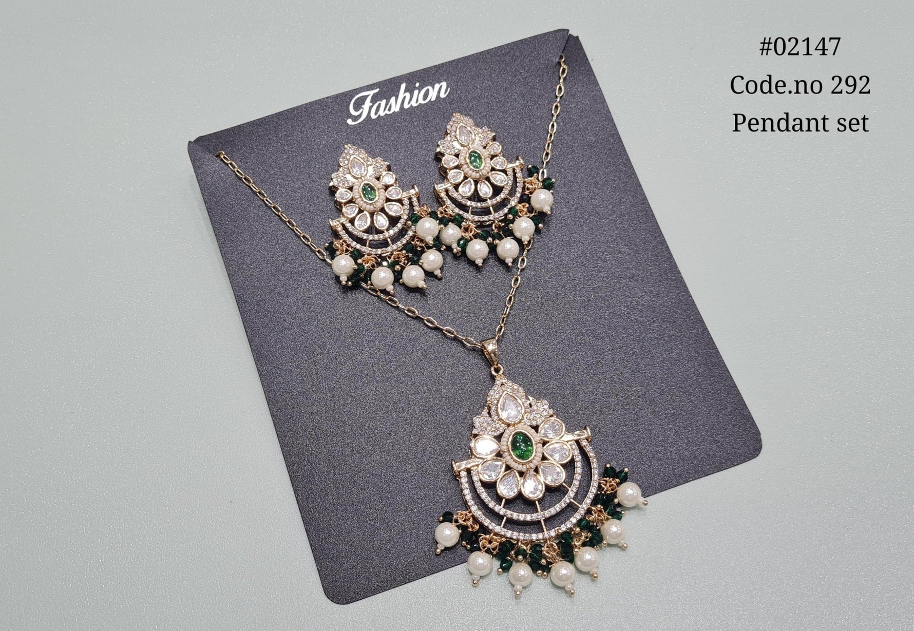 Kundan Pendant Set 02147 - KRISHNA'S SWETA JEWELLERY
