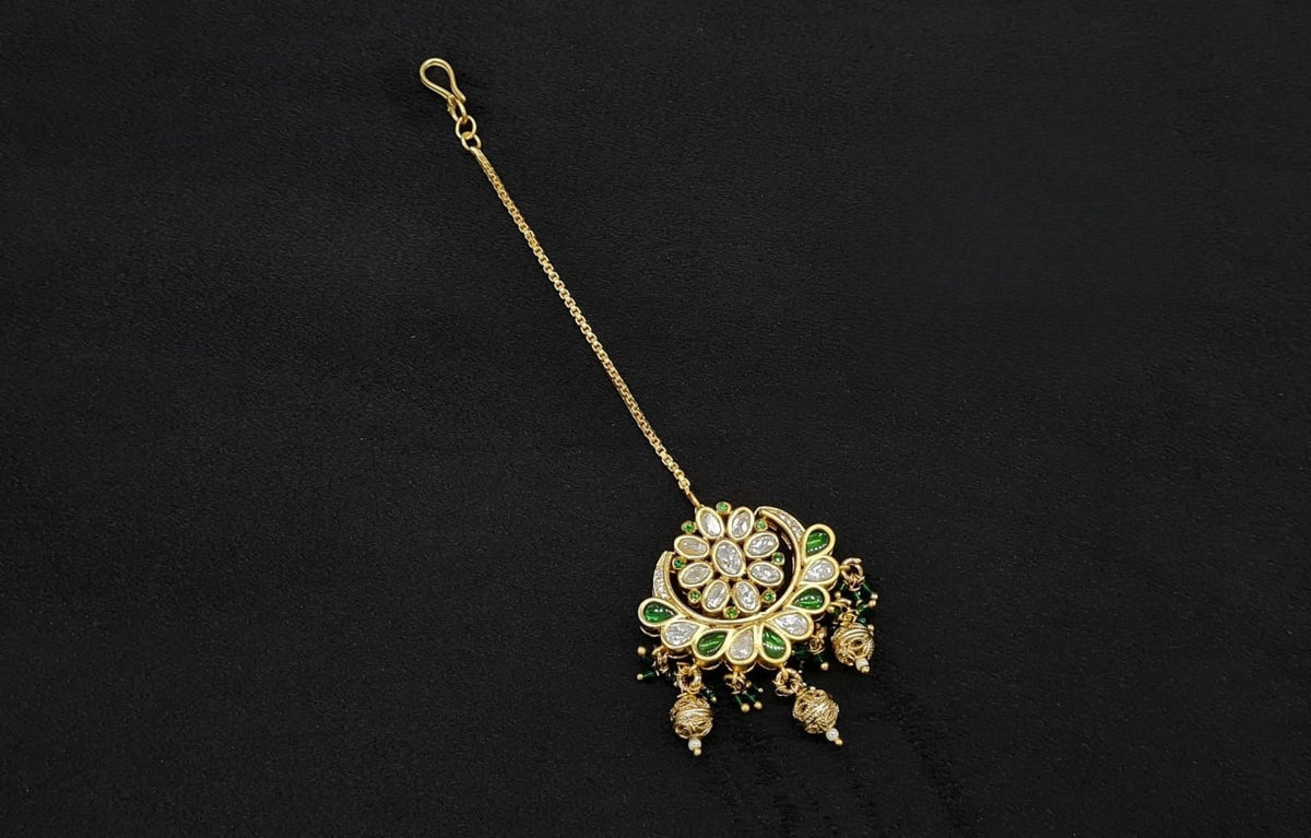 Kundan Tikka 05967 - KRISHNA'S SWETA JEWELLERY