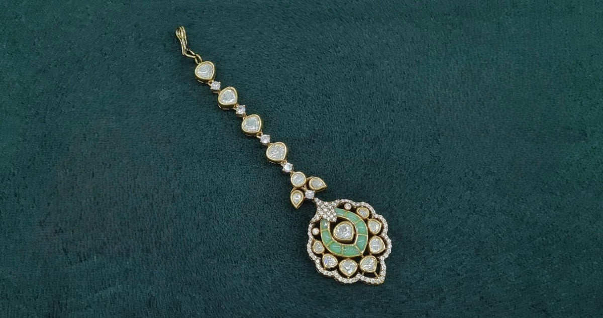 Kundan Tikka 06008 - KRISHNA'S SWETA JEWELLERY