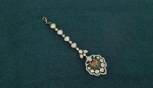 Kundan Tikka 06008 - KRISHNA'S SWETA JEWELLERY