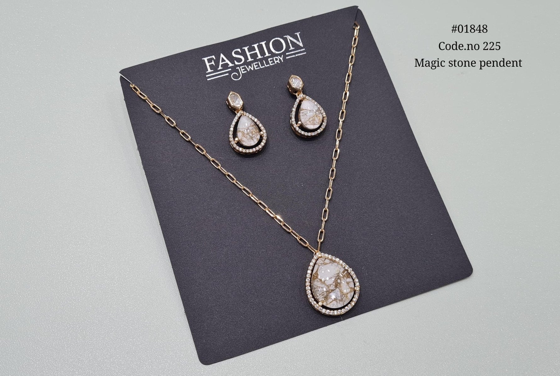 Magic Pendant 01846 - KRISHNA'S SWETA JEWELLERY
