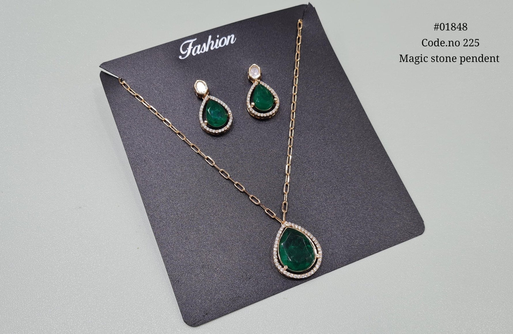 Magic Pendant 01846 - KRISHNA'S SWETA JEWELLERY