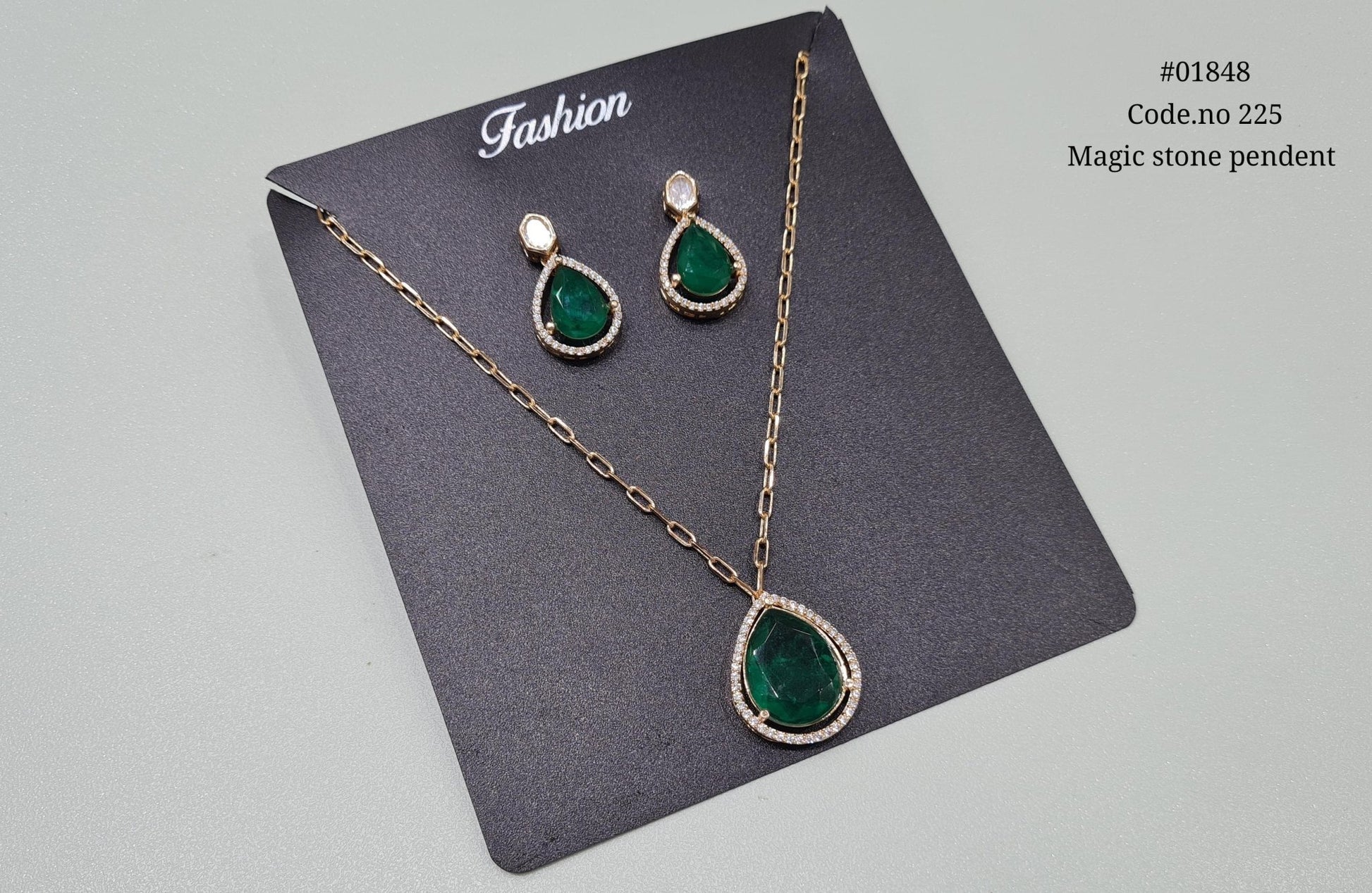 Magic Pendant 01846 - KRISHNA'S SWETA JEWELLERY