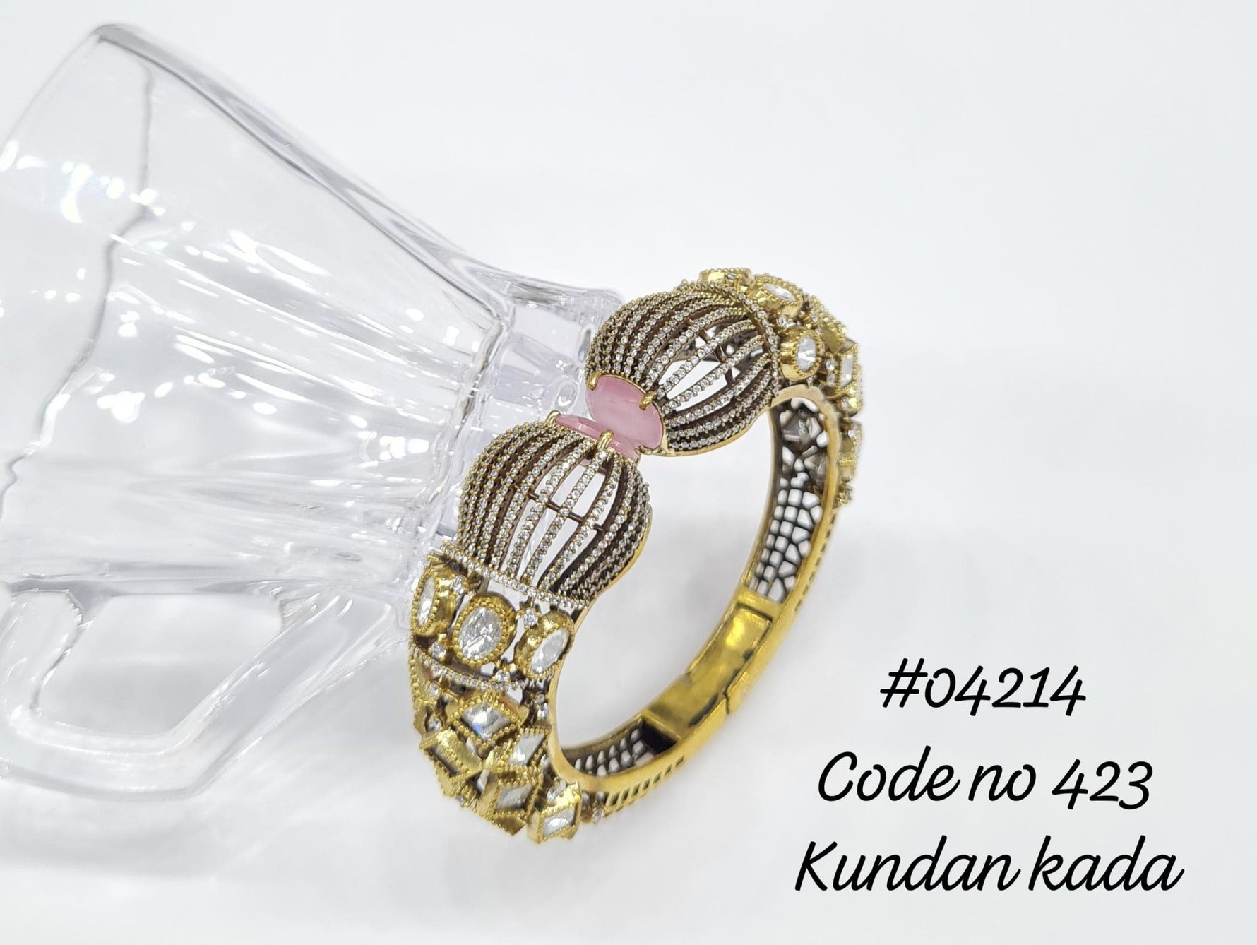 Menara Victorian Kada 04214 - KRISHNA'S SWETA JEWELLERY