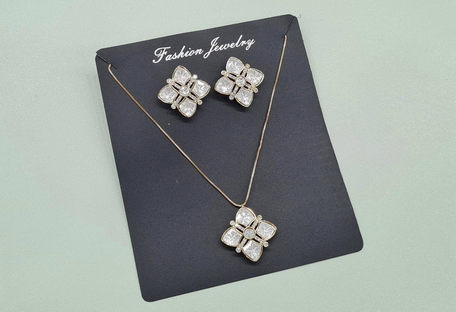 Moissanite Pendant 11429 - KRISHNA'S SWETA JEWELLERY