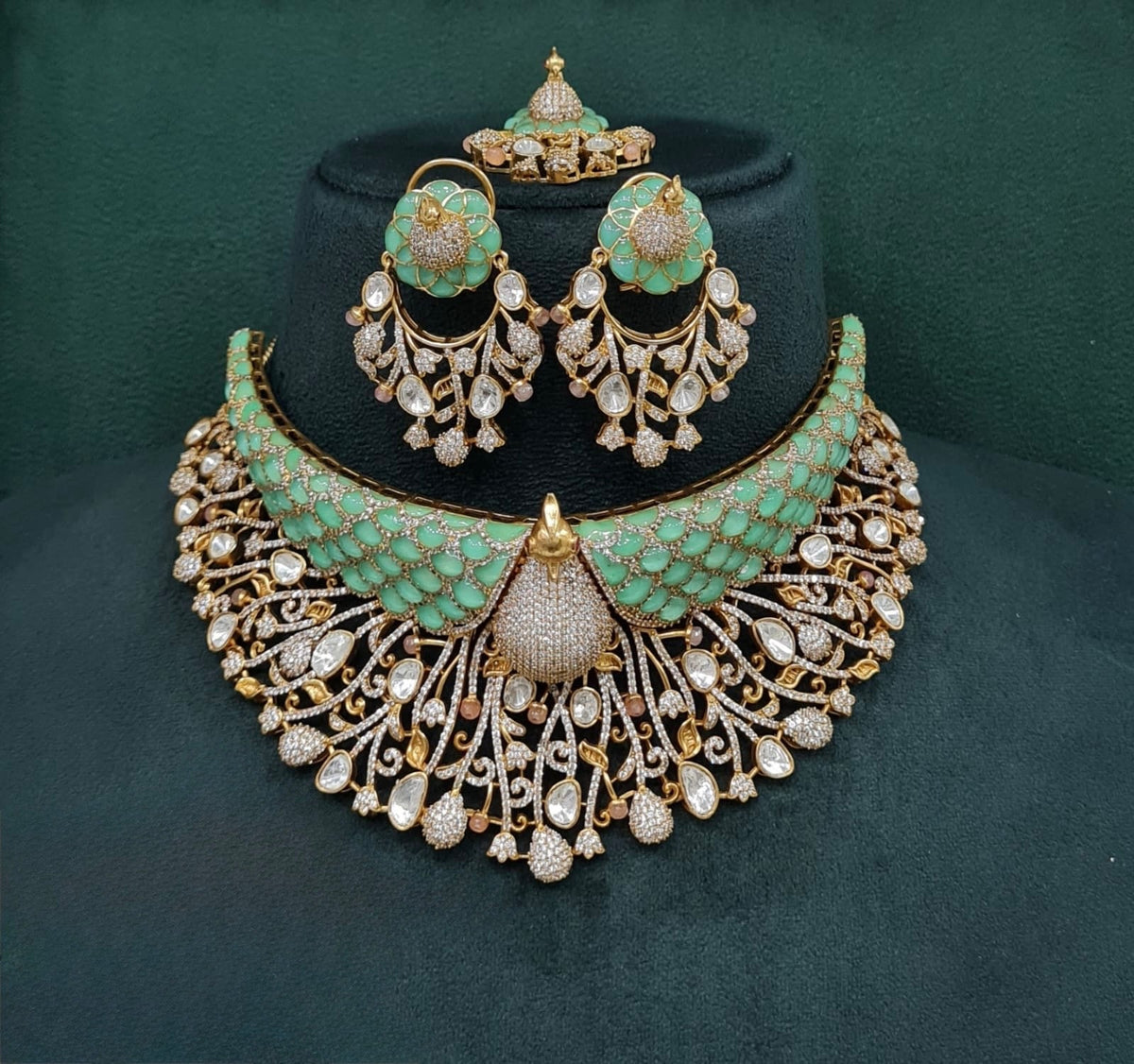 Peacock Plume Bride Set 09170 - KRISHNA'S SWETA JEWELLERY