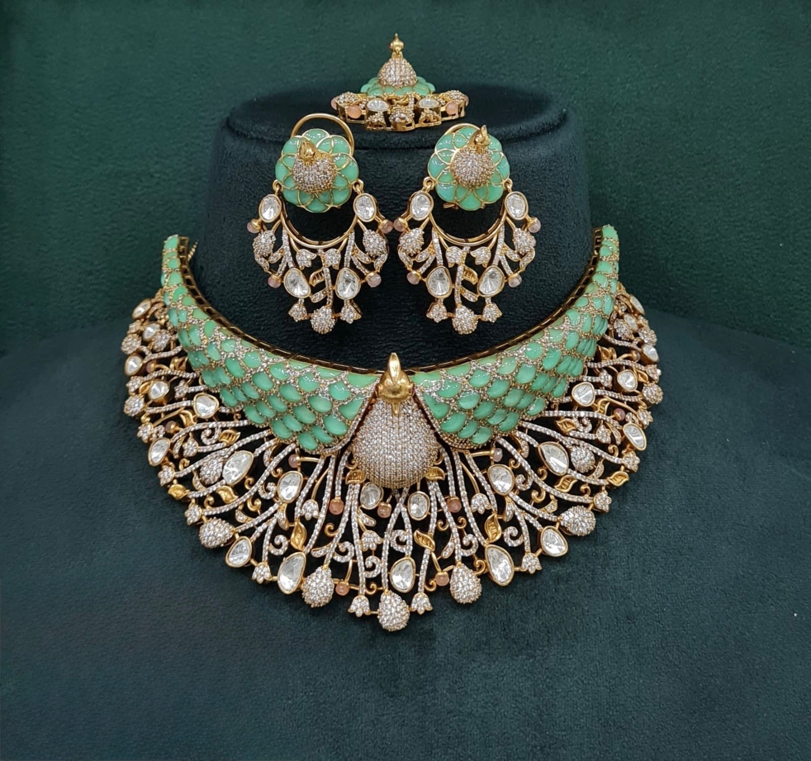 Peacock Plume Bride Set 09170 - KRISHNA'S SWETA JEWELLERY