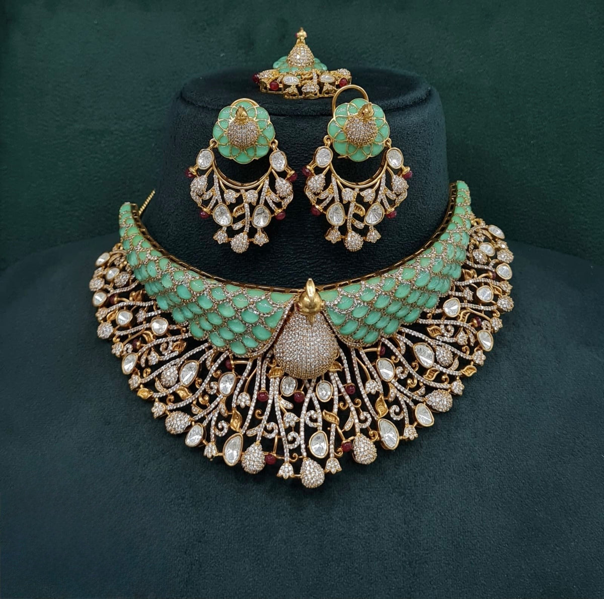 Peacock Plume Bride Set 09170 - KRISHNA'S SWETA JEWELLERY