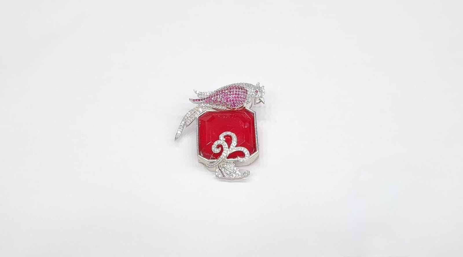 Regal Brooch 10635 - KRISHNA'S SWETA JEWELLERY