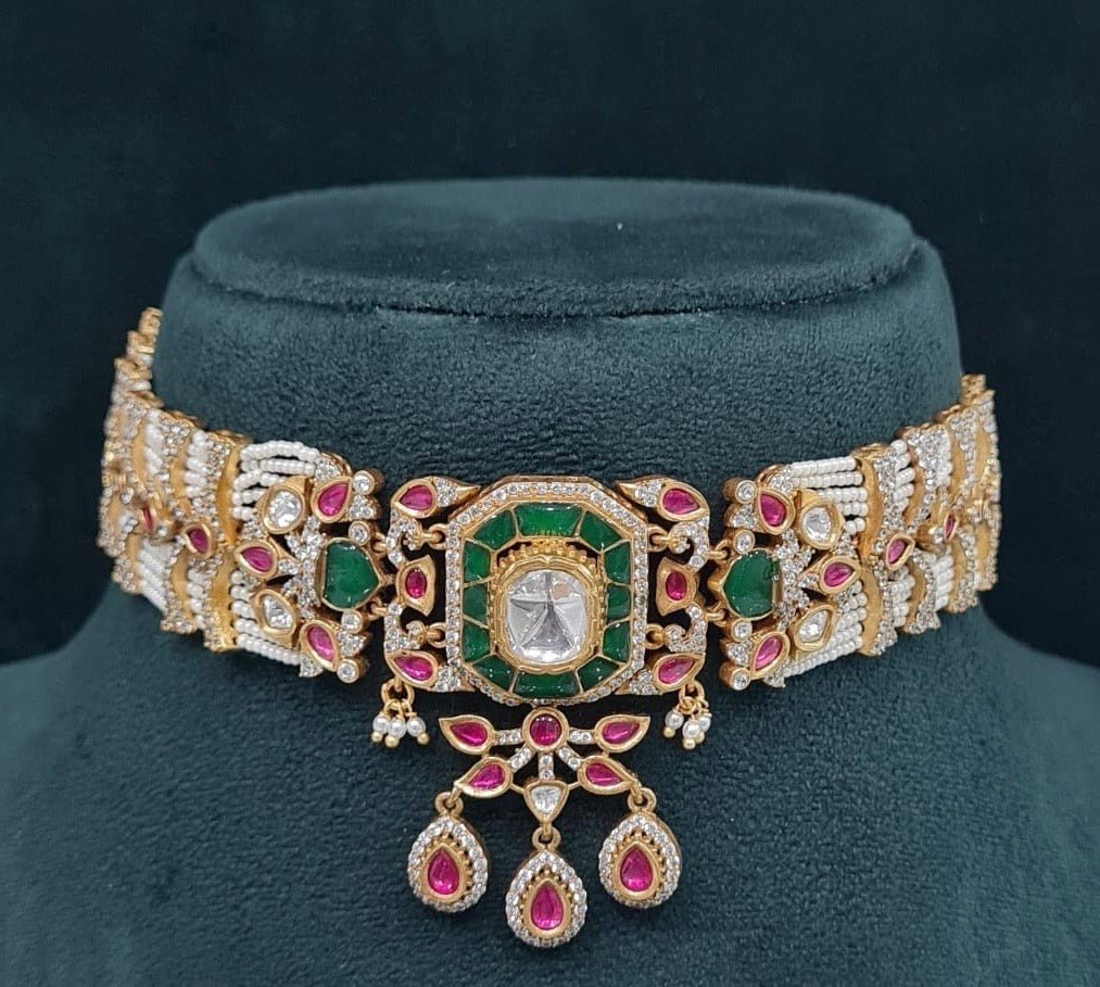 Regal Kundan Set 05898 - KRISHNA'S SWETA JEWELLERY