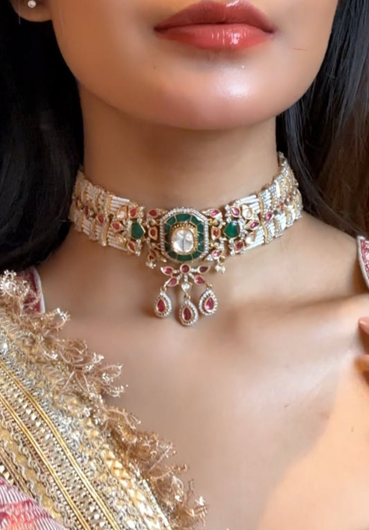 Regal Kundan Set 05898 - KRISHNA'S SWETA JEWELLERY