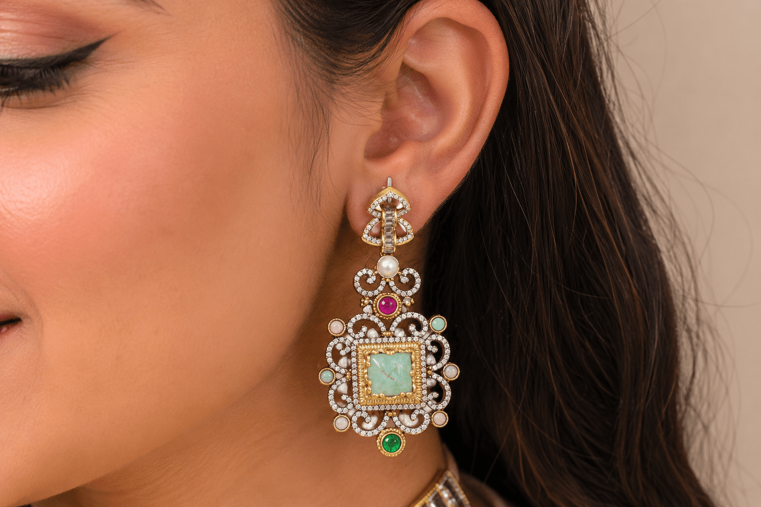 Sabyasachi Earrings 09400 - KRISHNA'S SWETA JEWELLERY