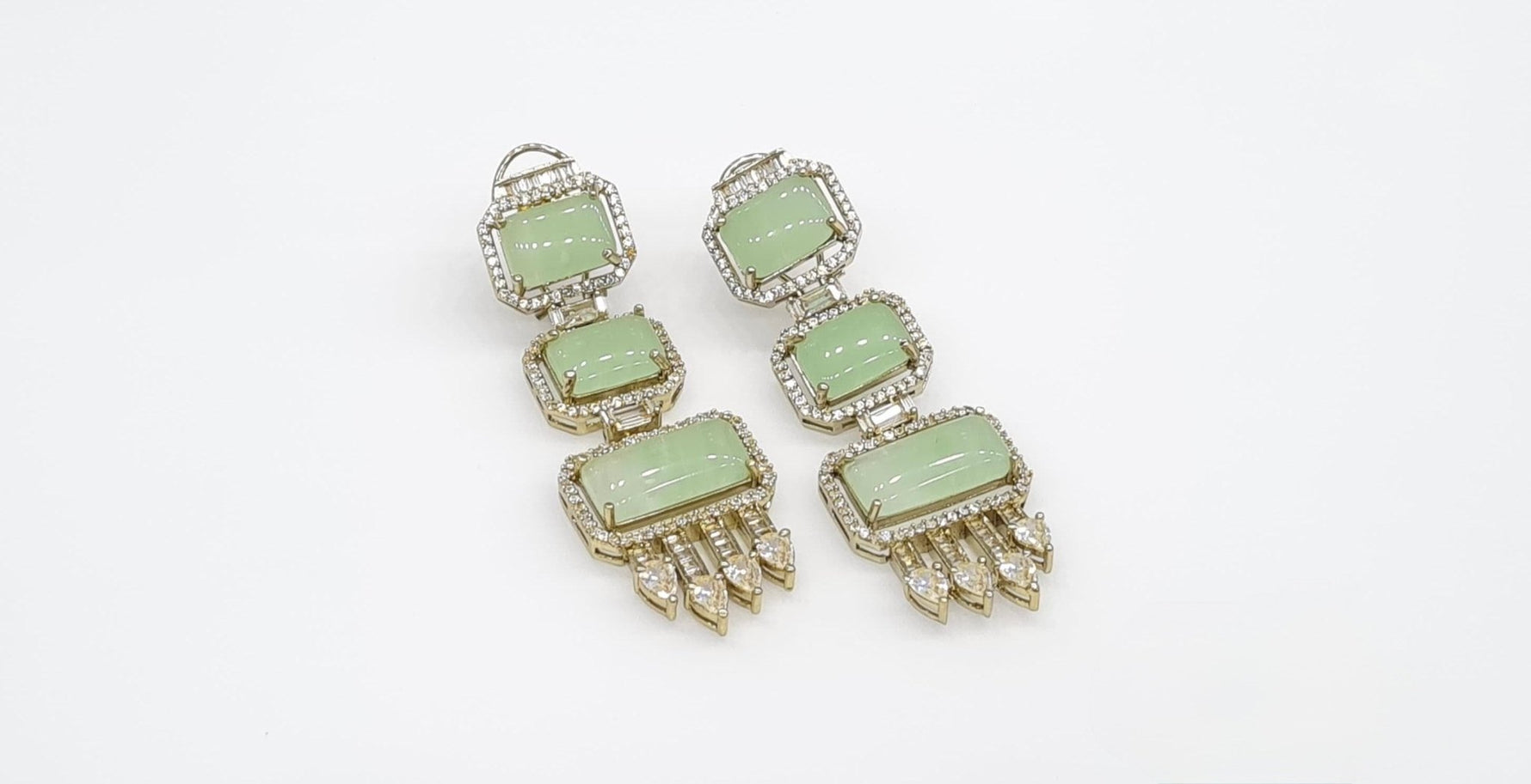 Sabyasachi Earrings 09407 - KRISHNA'S SWETA JEWELLERY