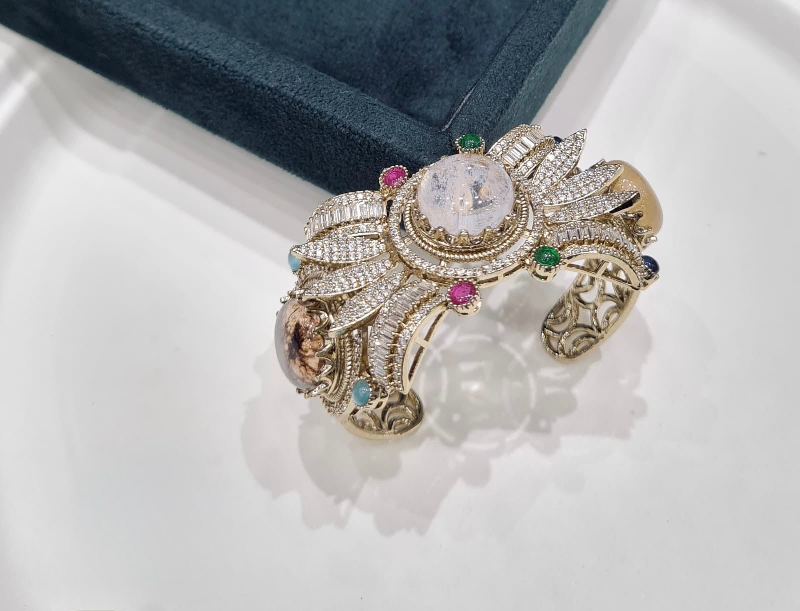 Sabyasachi Kada 07725 - KRISHNA'S SWETA JEWELLERY