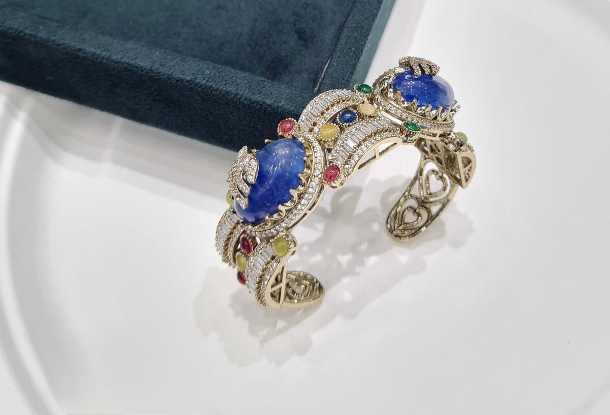 Sabyasachi Kada 07728 - KRISHNA'S SWETA JEWELLERY