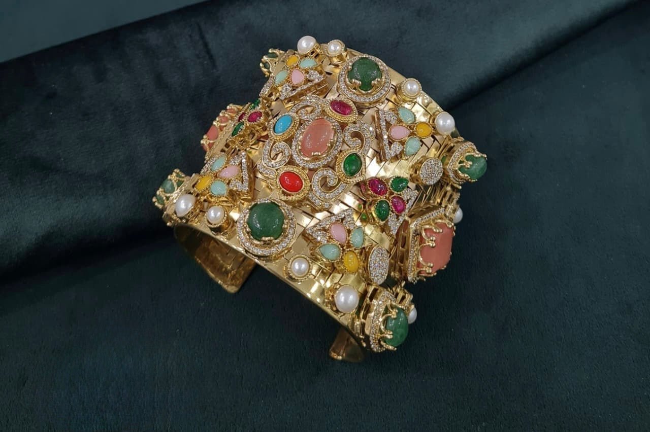 Sabyasachi Kada 07733 - KRISHNA'S SWETA JEWELLERY