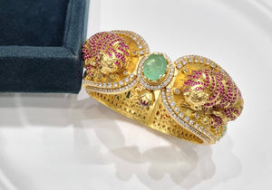 Sabyasachi Kada 07998 - KRISHNA'S SWETA JEWELLERY