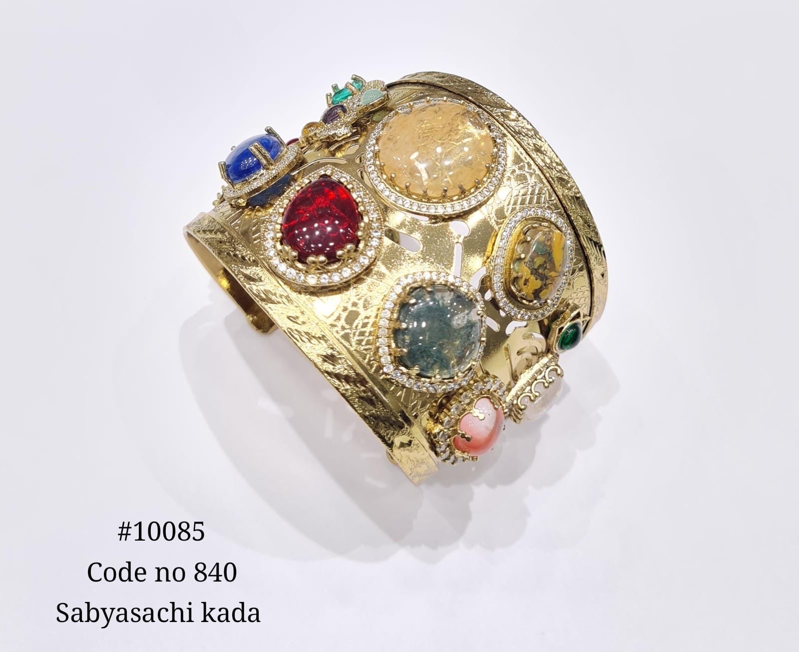 Sabyasachi Kada 10085 - KRISHNA'S SWETA JEWELLERY