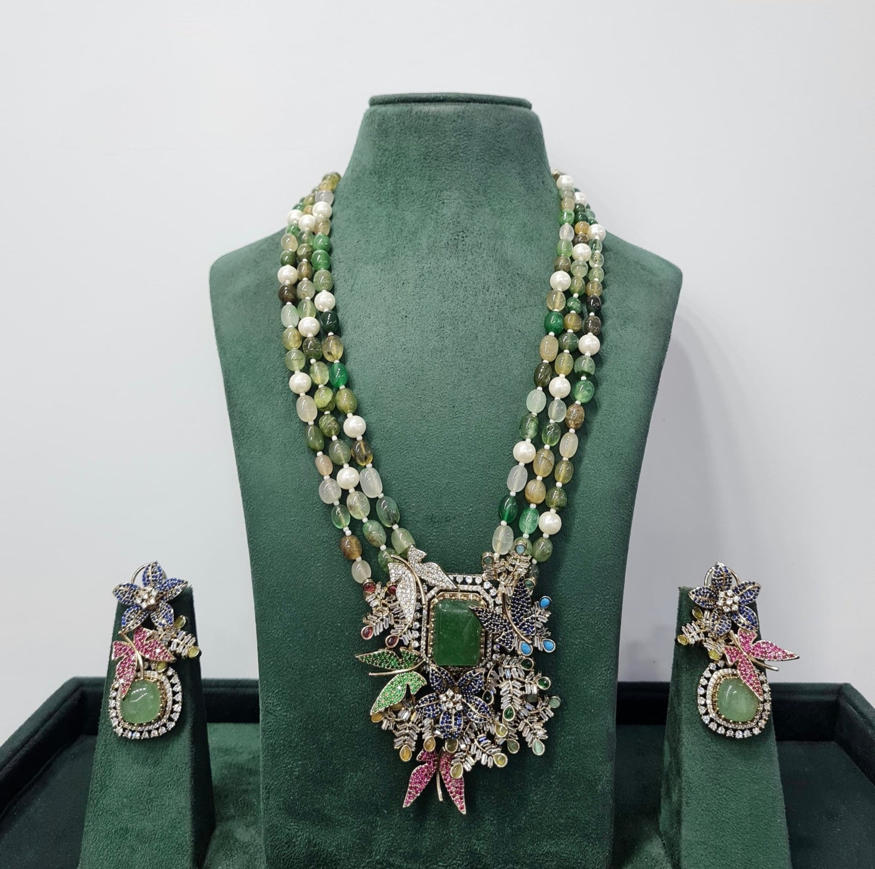 Sabyasachi Mala 08125 - KRISHNA'S SWETA JEWELLERY