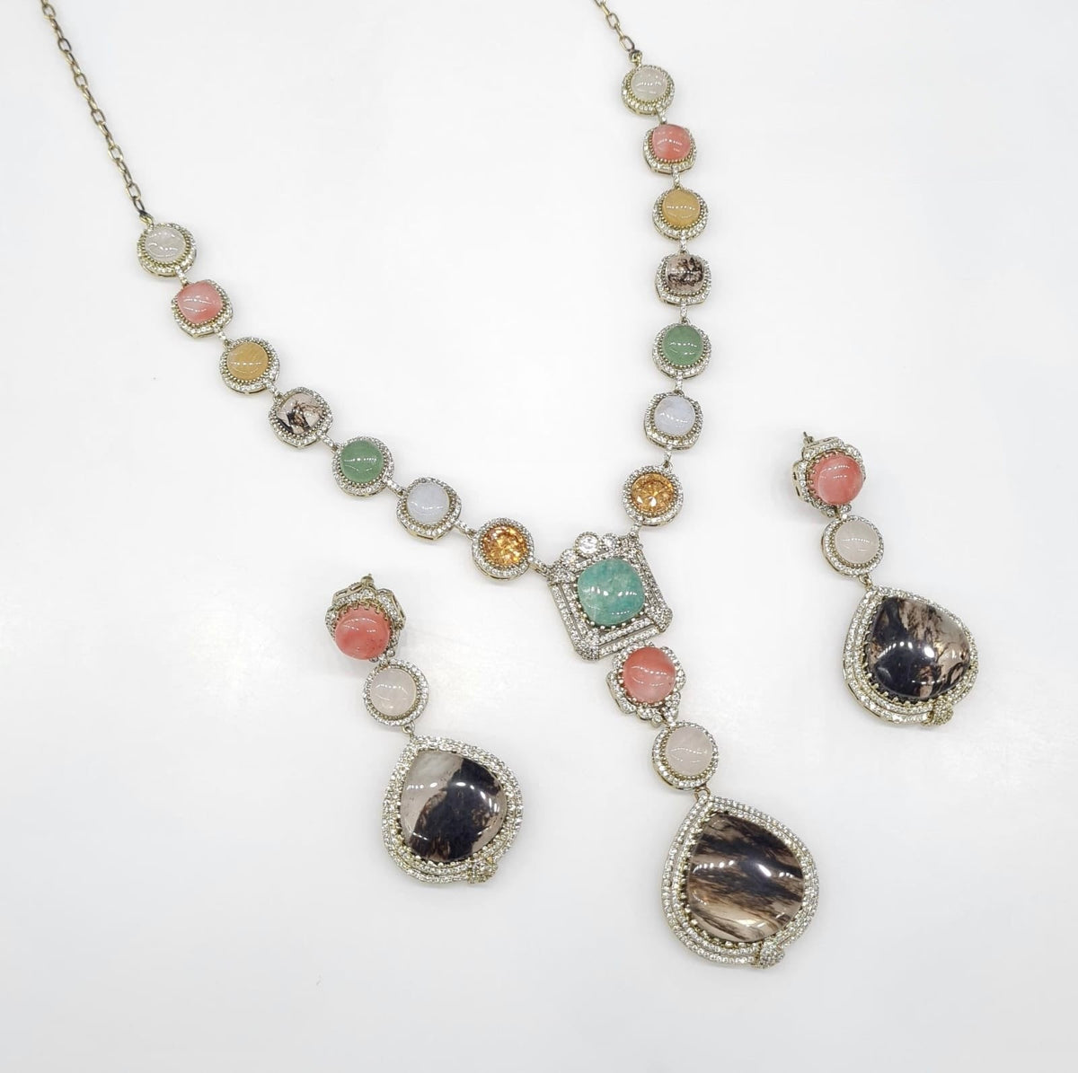 Sabyasachi Necklace 08216 - KRISHNA'S SWETA JEWELLERY