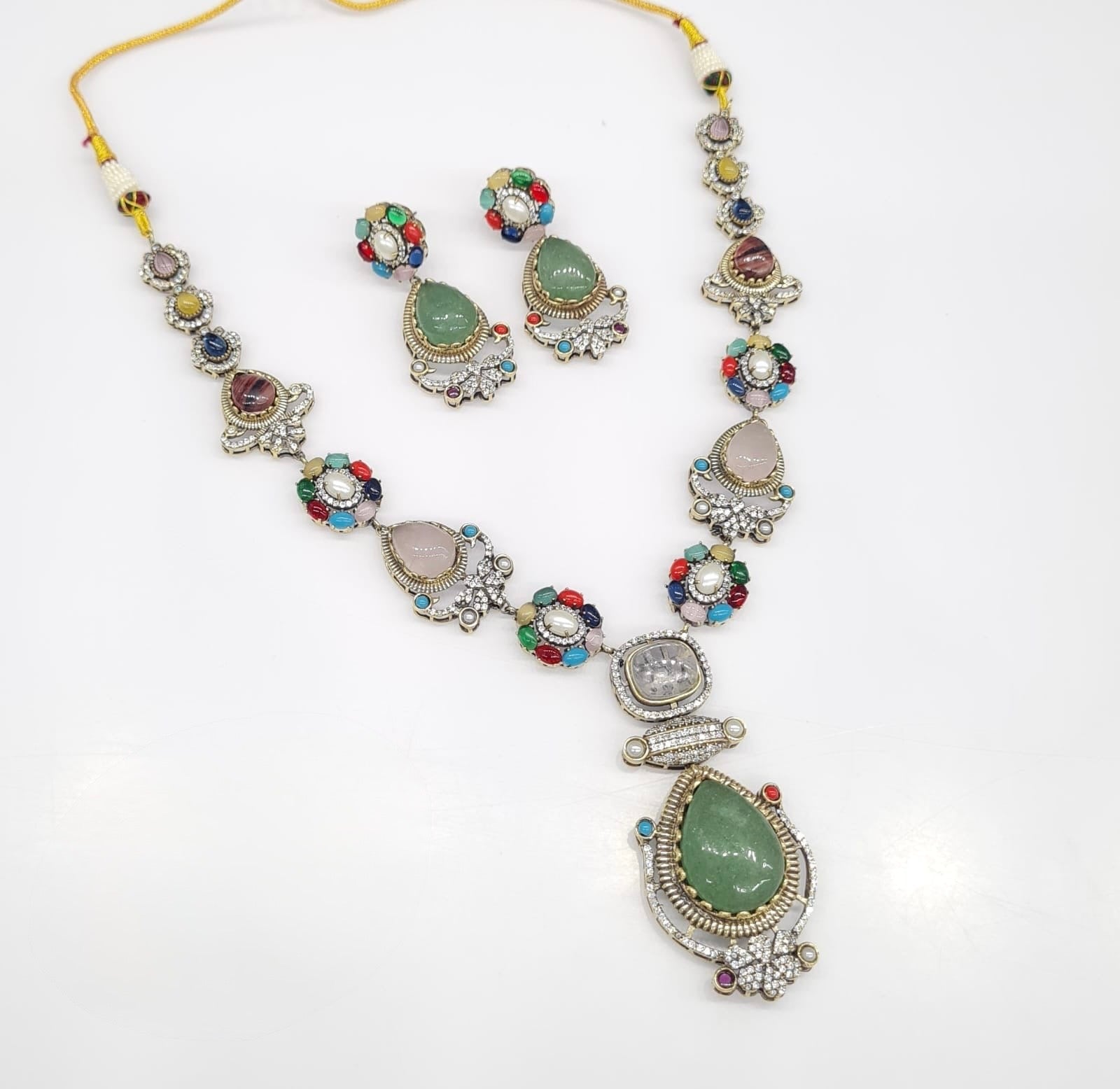 Sabyasachi Necklace 08649 - KRISHNA'S SWETA JEWELLERY