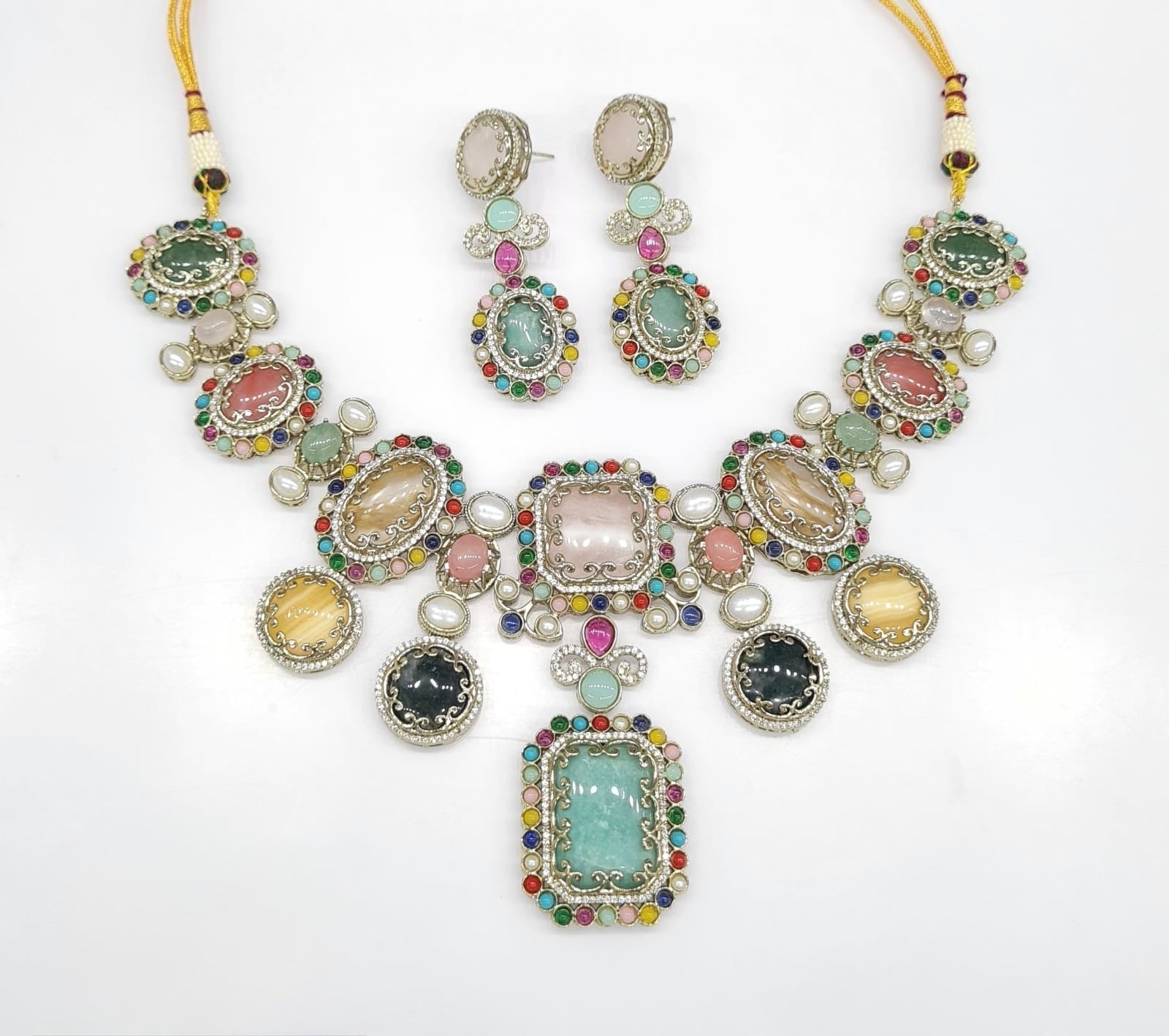 Sabyasachi Necklace 08650 - KRISHNA'S SWETA JEWELLERY