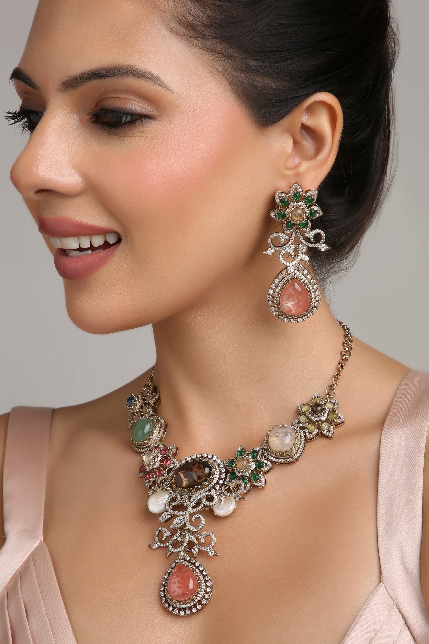 Sabyasachi Necklace 08656 - KRISHNA'S SWETA JEWELLERY