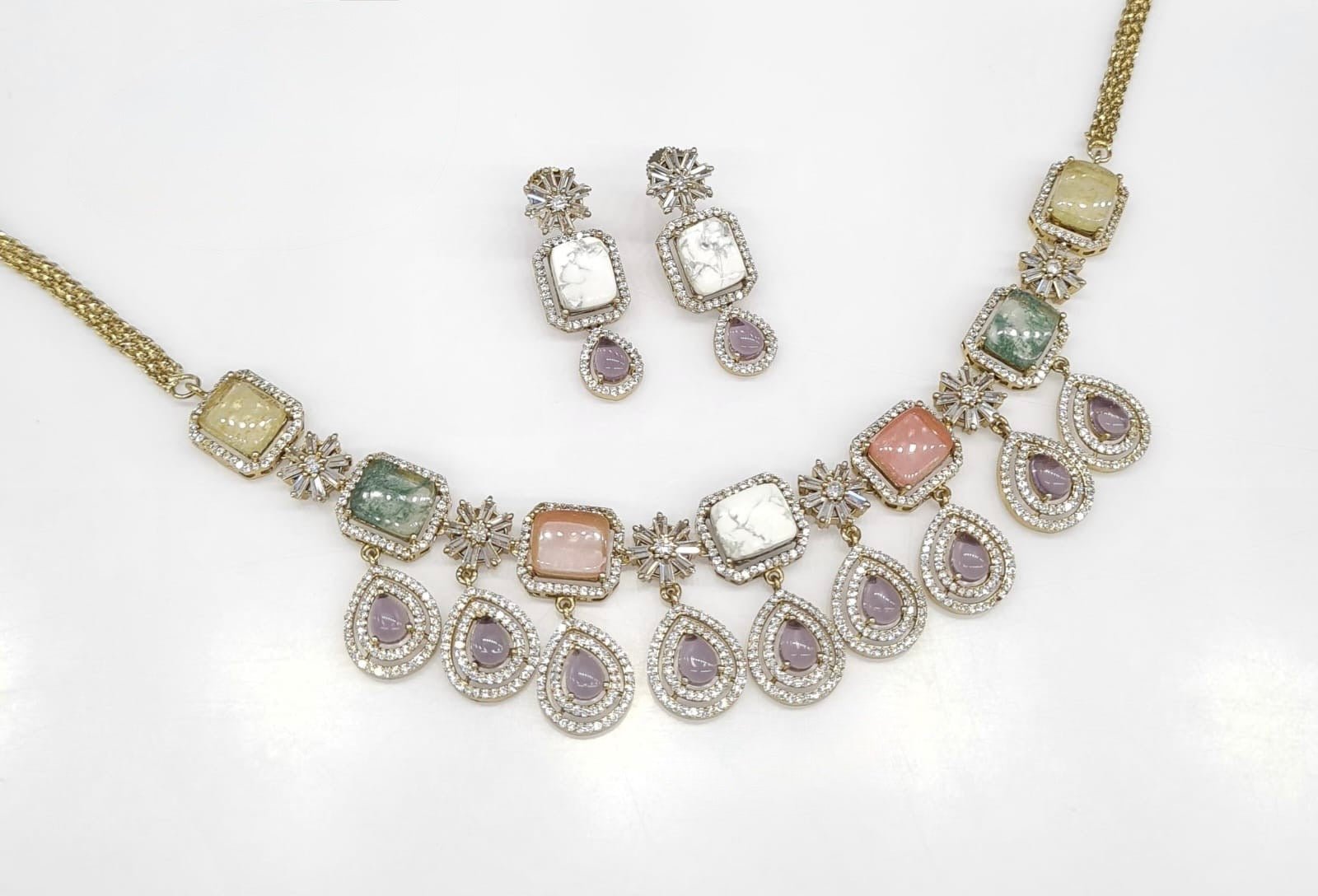Sabyasachi Necklace 08724 - KRISHNA'S SWETA JEWELLERY
