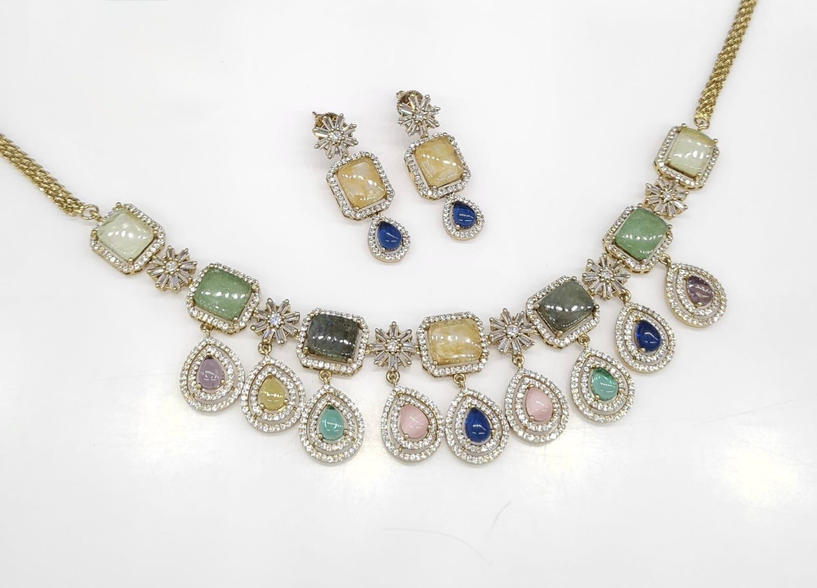 Sabyasachi Necklace 08724 - KRISHNA'S SWETA JEWELLERY
